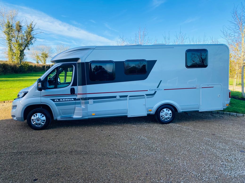 2017 ADRIA CORAL 690SC PLATINUM  L.H.D ISLAND BED 