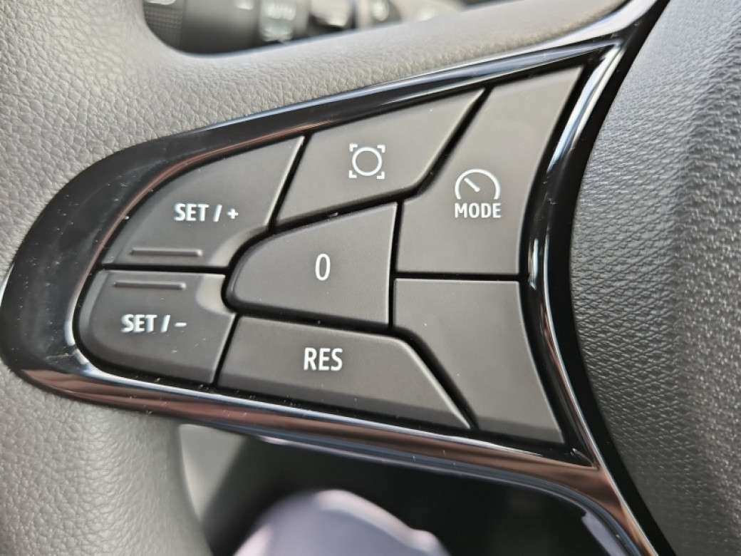 2025 Renault Master