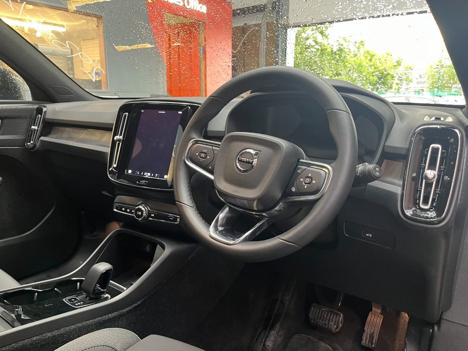 2022 Volvo XC40