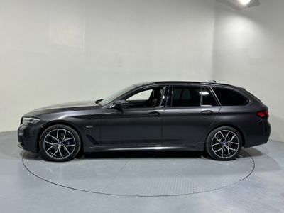 2021 BMW 530