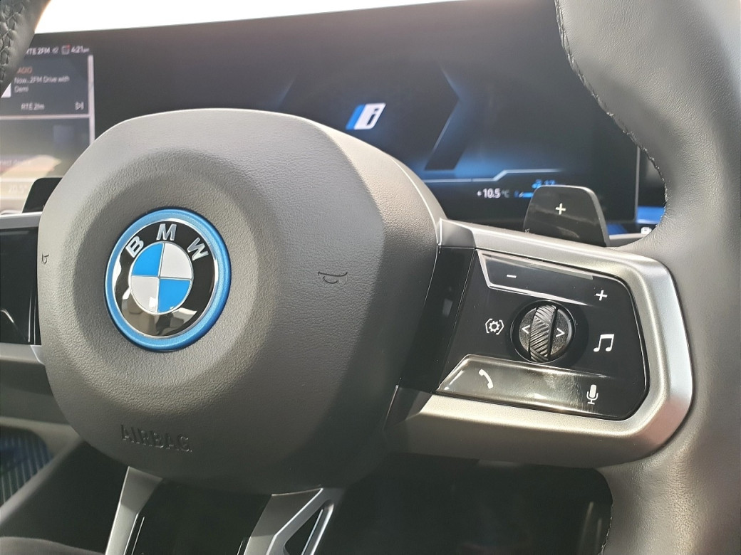 2025 BMW 530