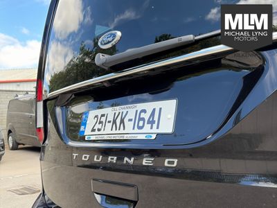 2025 Ford Grand Tourneo Connect