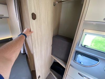 2021 WEINSBERG CARA SUITE 650 5 BERTH R.H.D 
