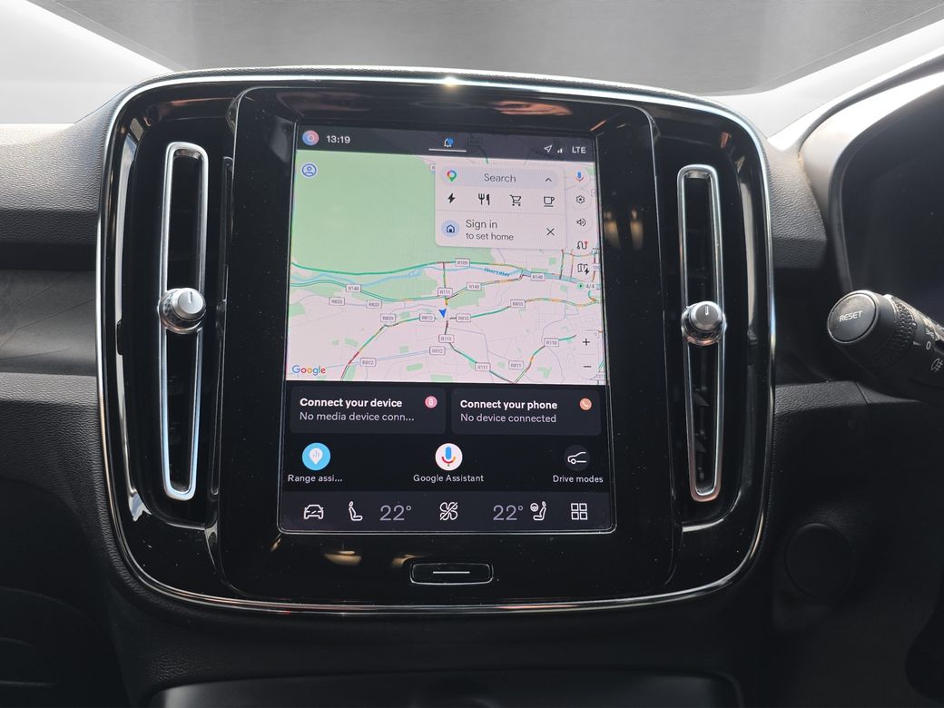 2023 Volvo XC40