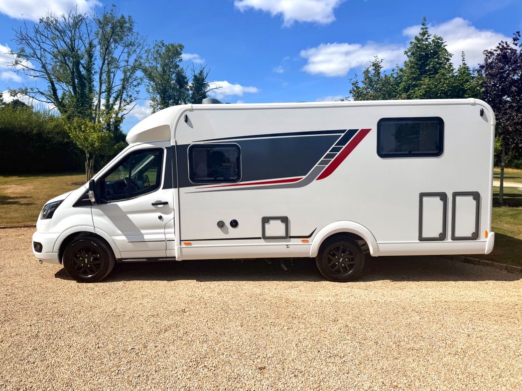 2026 NEW BURSTNER  LINEO T 700 LOW PROFILE L.H.D AUTO