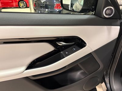 2026 Land Rover Range Rover Evoque