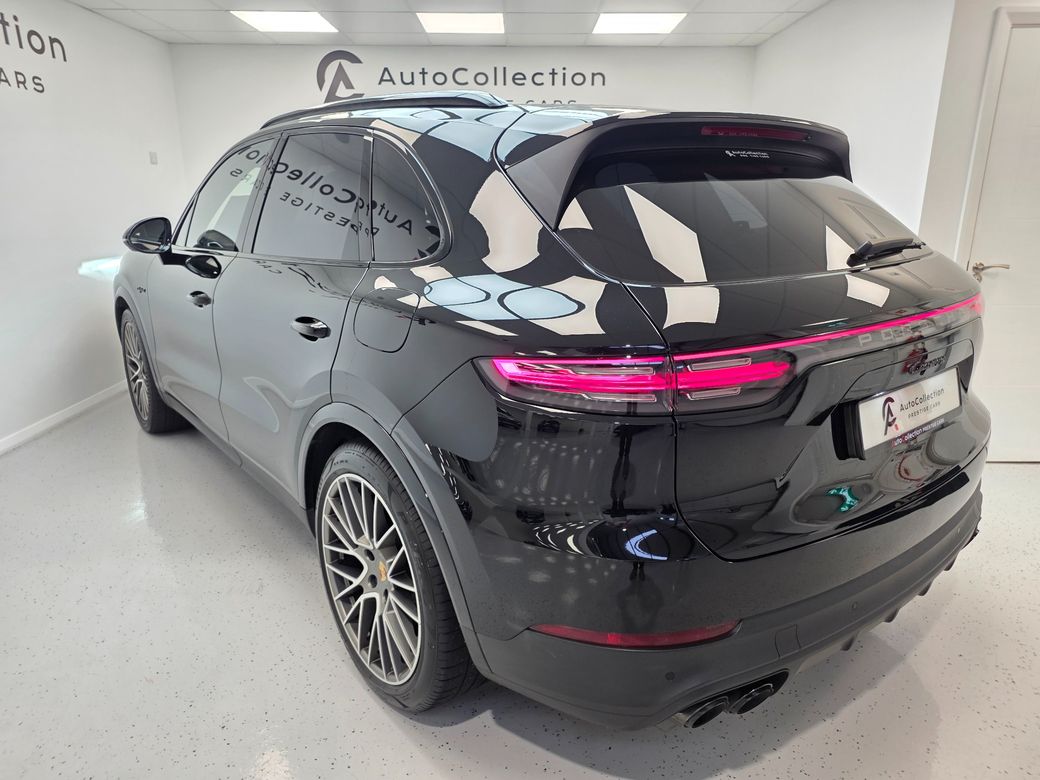 2023 Porsche Cayenne
