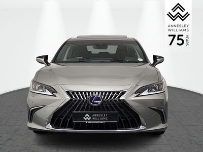 2022 Lexus ES 300h