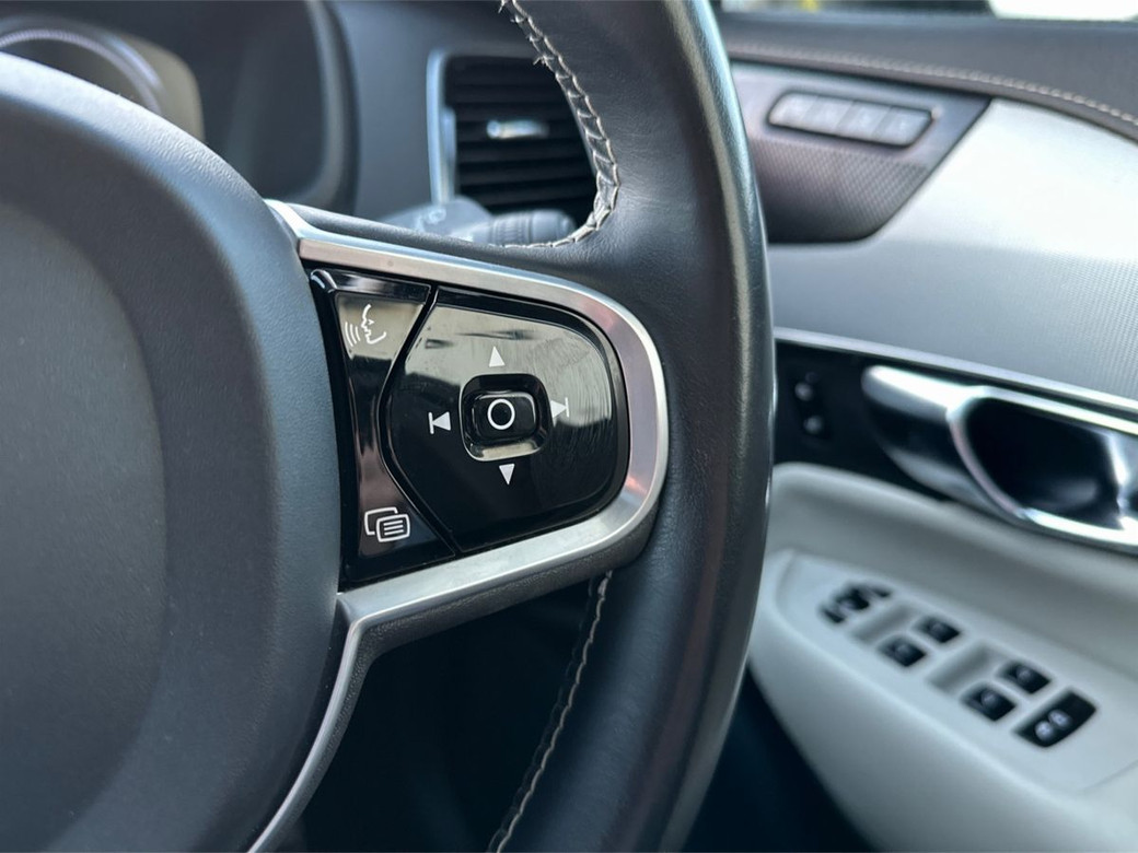2021 Volvo XC90