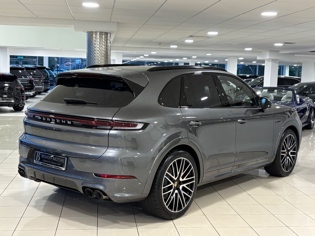 2024 Porsche Cayenne