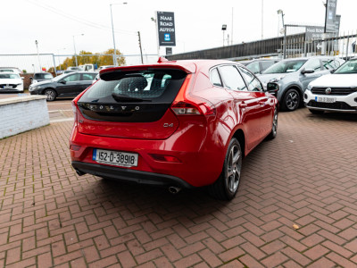 2015 Volvo V40
