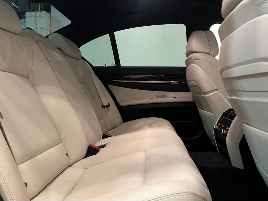 2014 BMW 7 Series