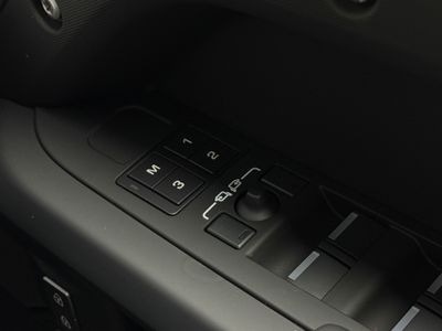 2025 Land Rover Defender