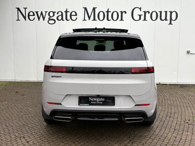 2025 Land Rover Range Rover Sport