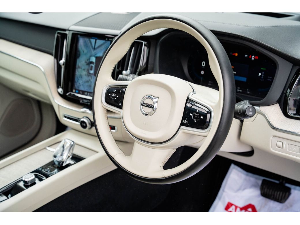 2022 Volvo XC60