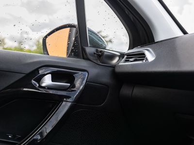 2013 Peugeot 208