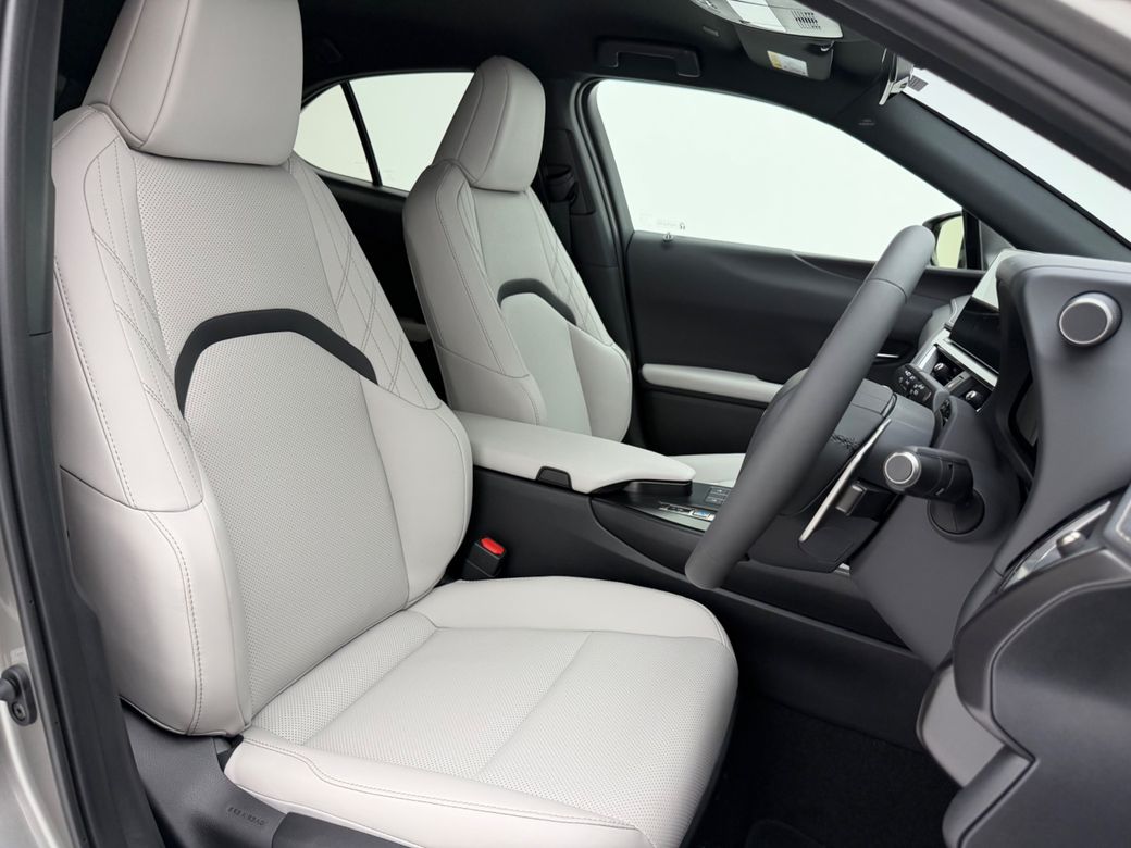 2026 Lexus UX 300e