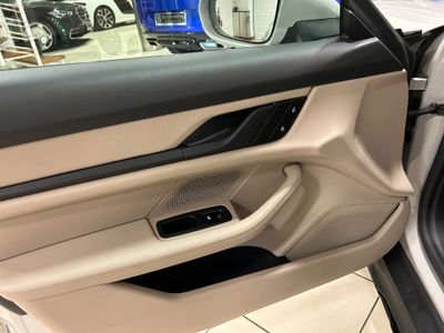 2022 Porsche Taycan