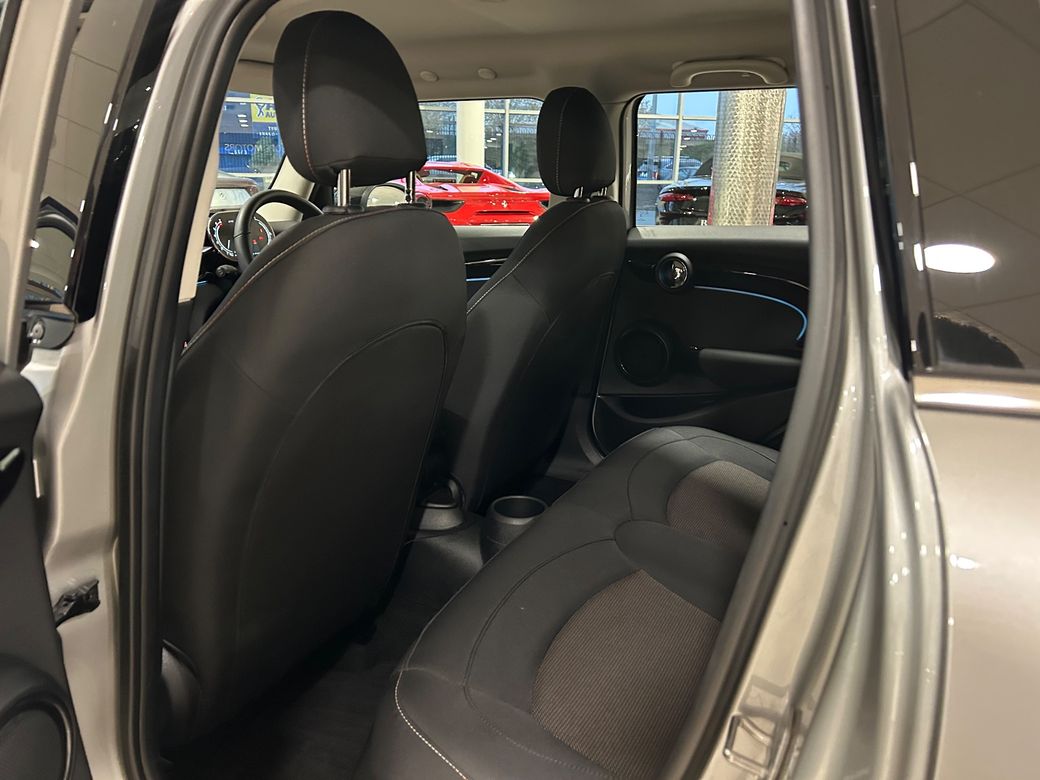 2024 Mini Hatch