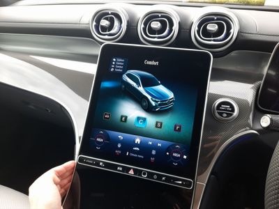 2025 Mercedes-Benz GLC Class