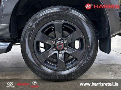 2025 Black Isuzu D-MAX