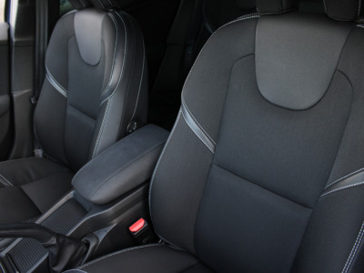 2019 Volvo V40