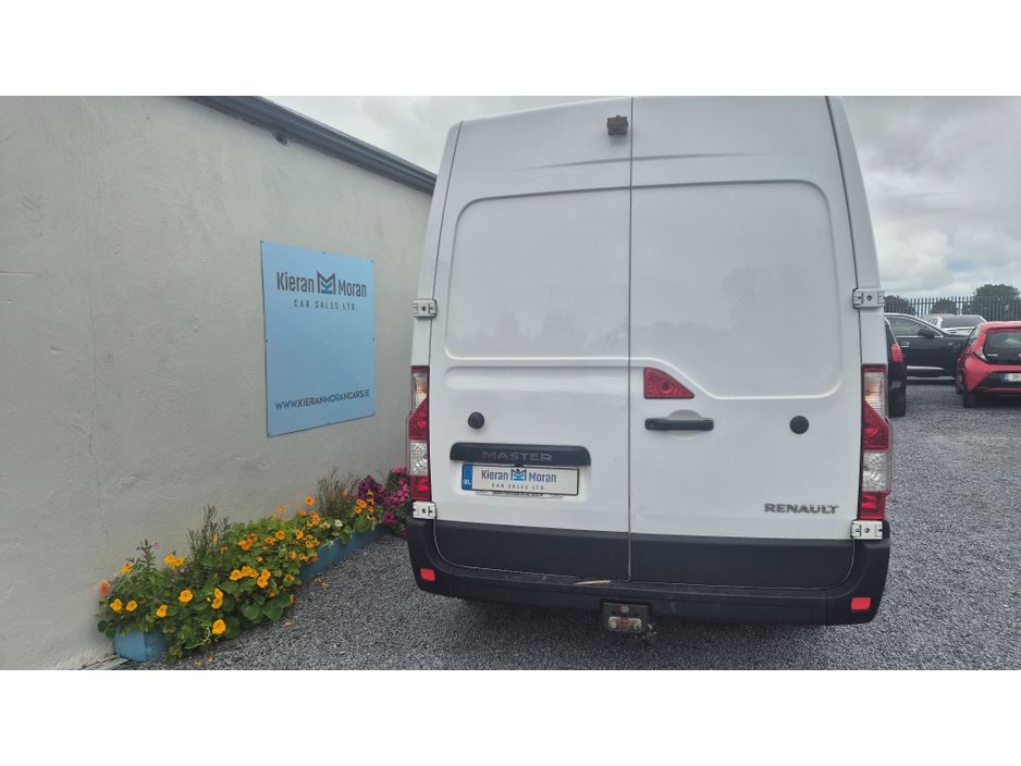 2020 Renault Master