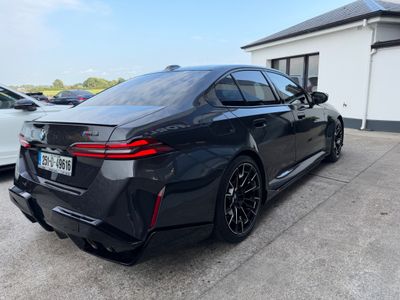 2025 BMW M5