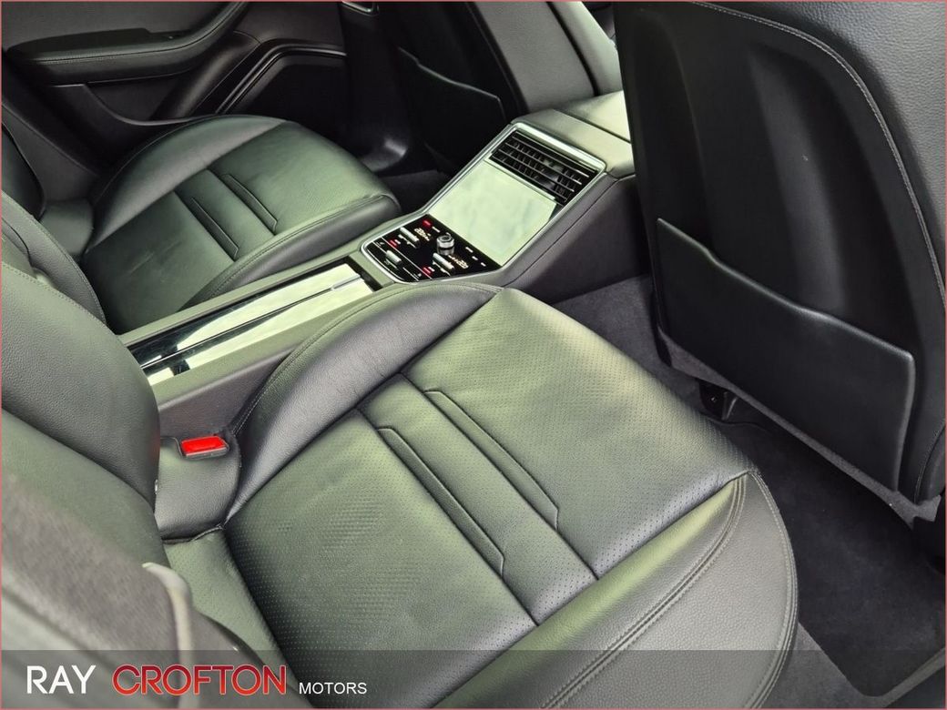 2018 Porsche Panamera