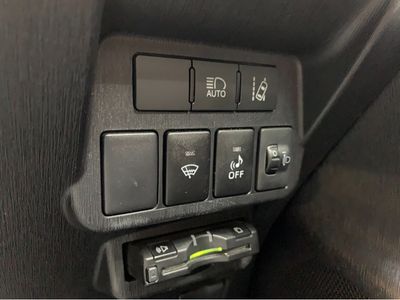 2018 Toyota Prius Alpha