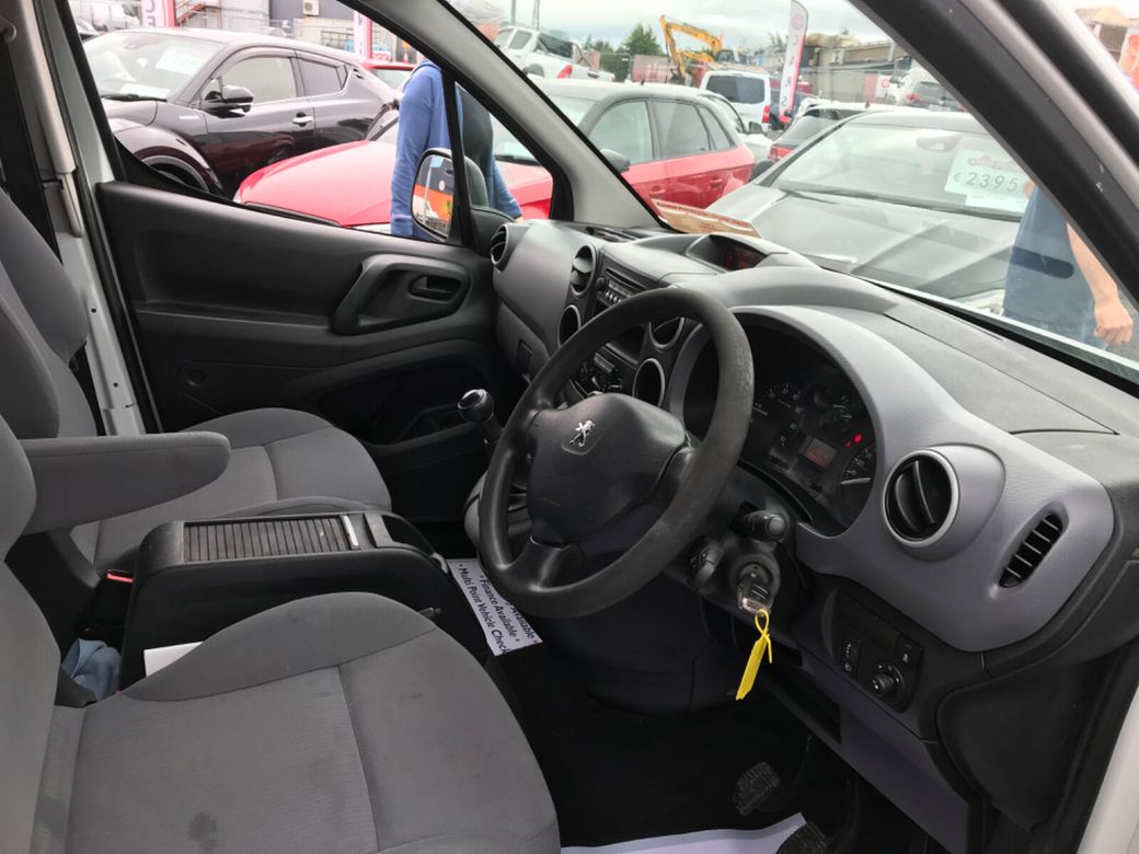 2016 Peugeot Partner