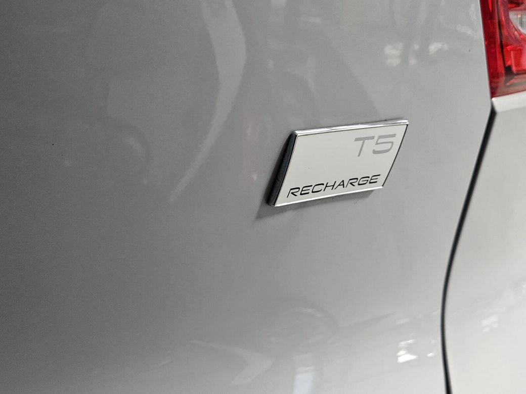 2022 Volvo XC40
