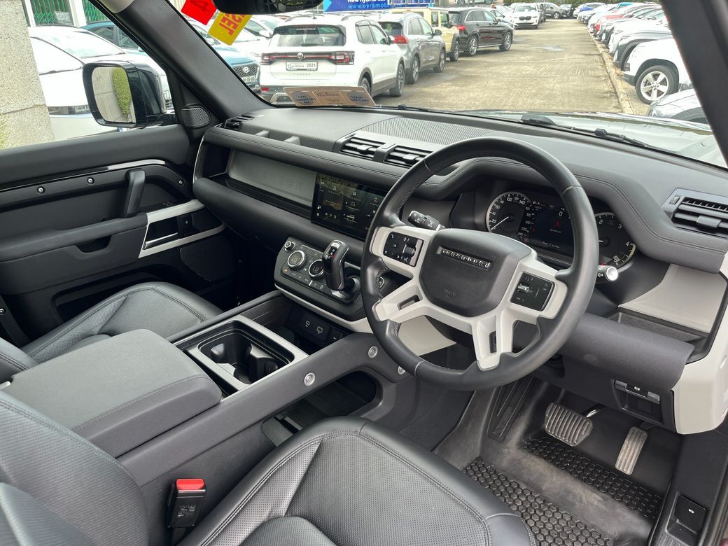 2023 Land Rover Defender