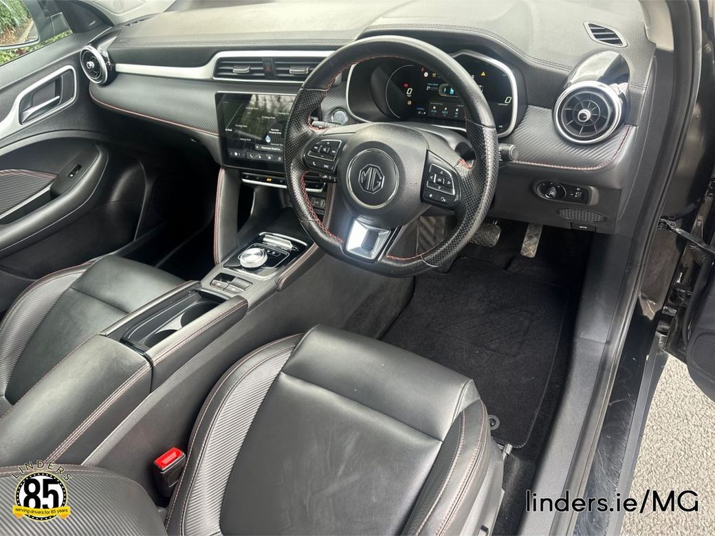 2022 MG ZS