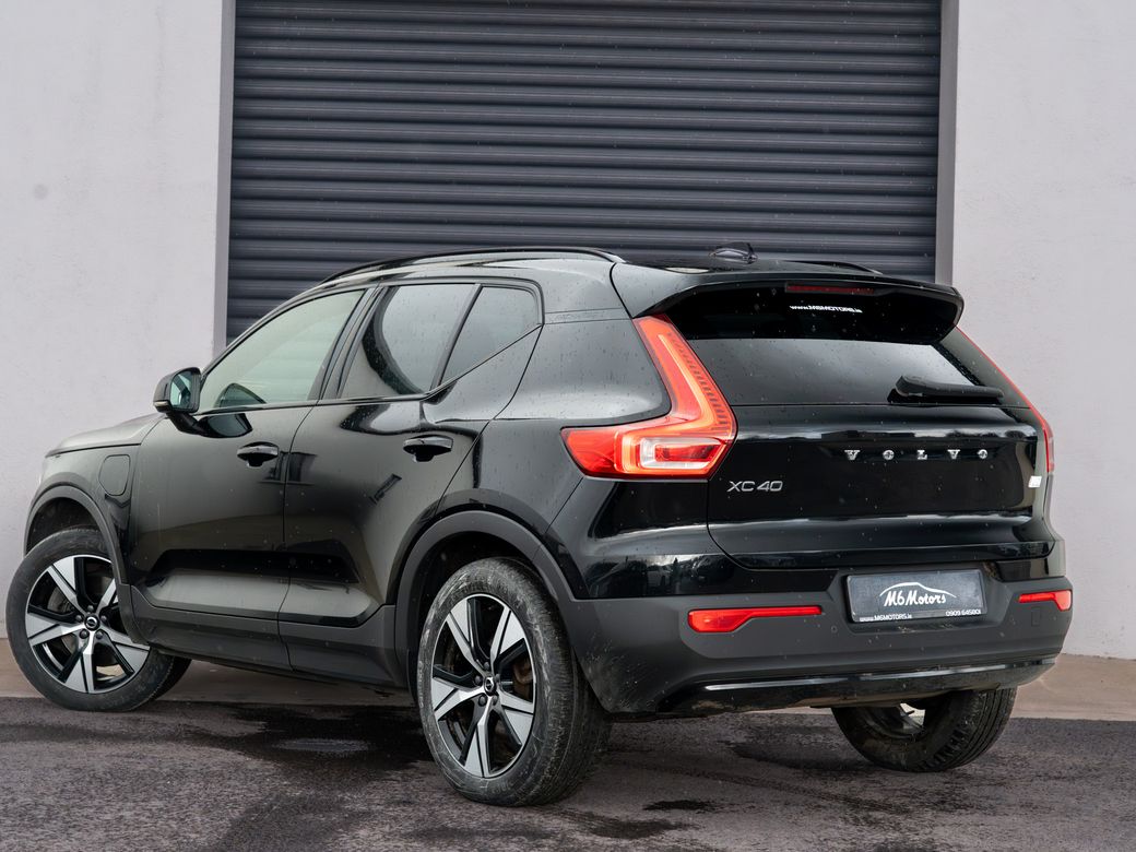 2022 Volvo XC40