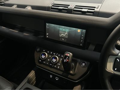 2023 Land Rover Defender