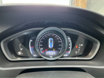 2016 Volvo V40