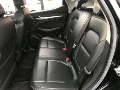 2021 MG ZS
