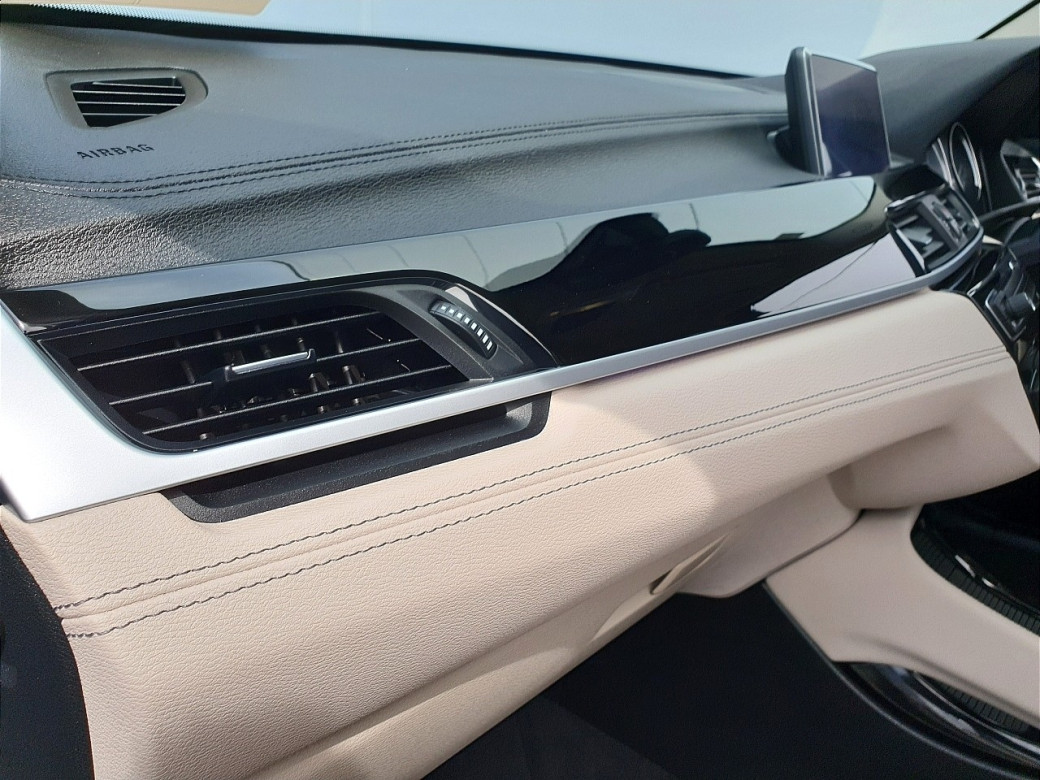 2022 BMW X1