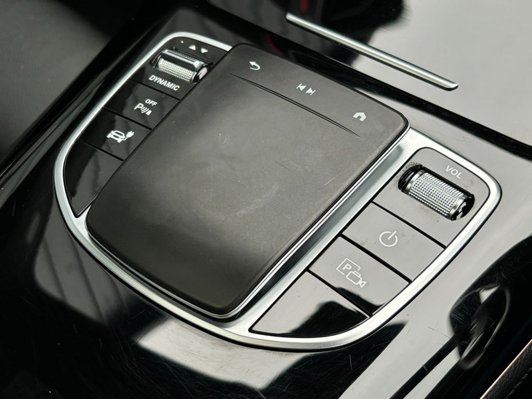 2022 Mercedes-Benz EQC