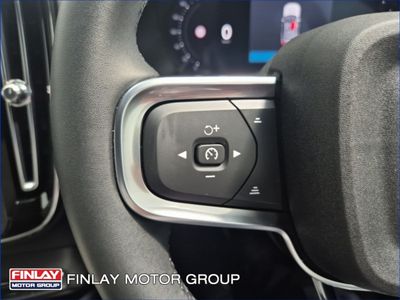 2025 Volvo EX40