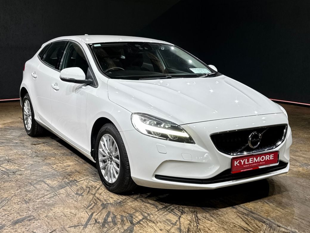 2018 Volvo V40
