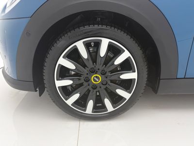 2024 Mini Hatch