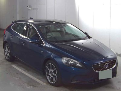 2015 Volvo V40