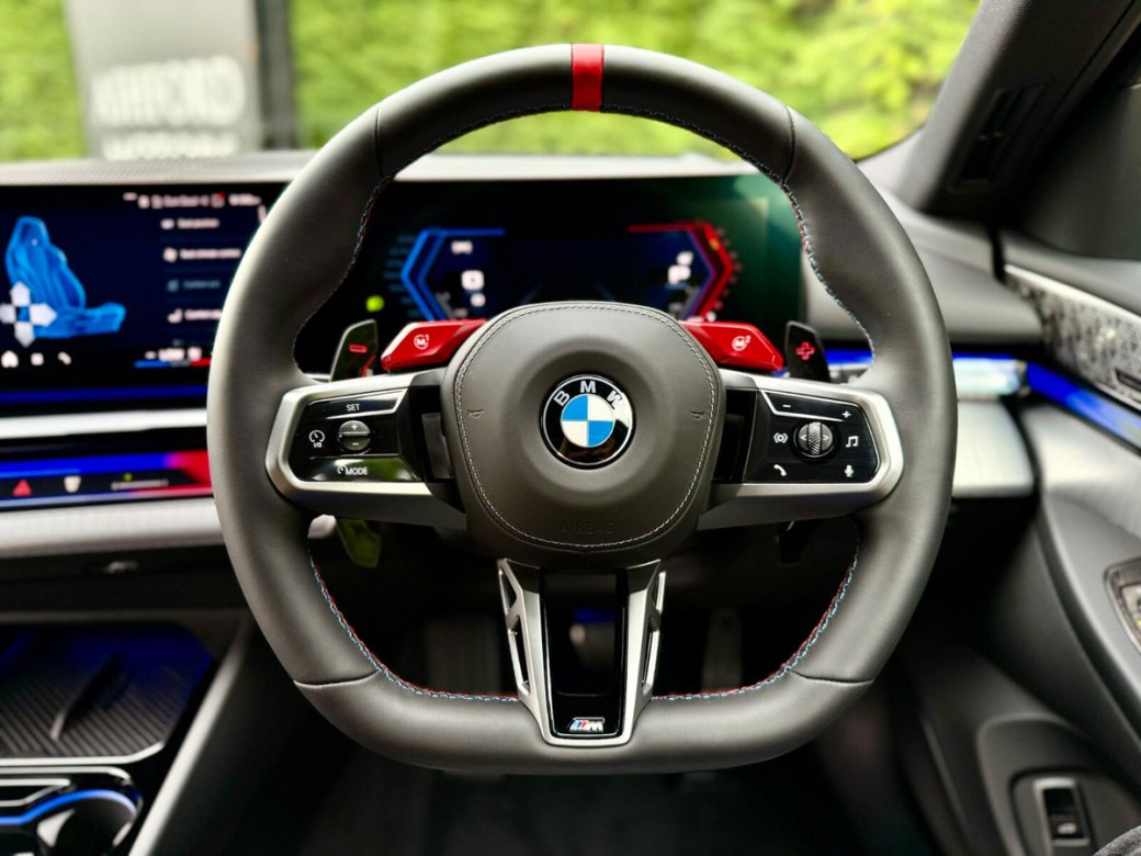 2025 BMW M5