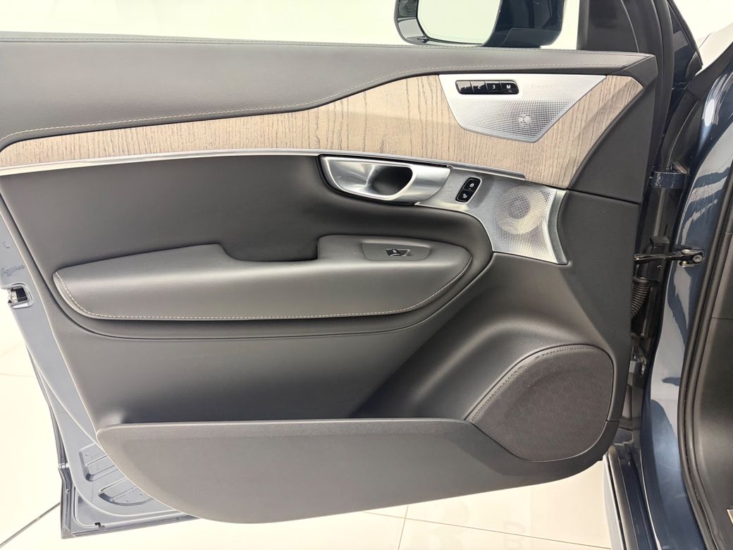 2023 Volvo XC90