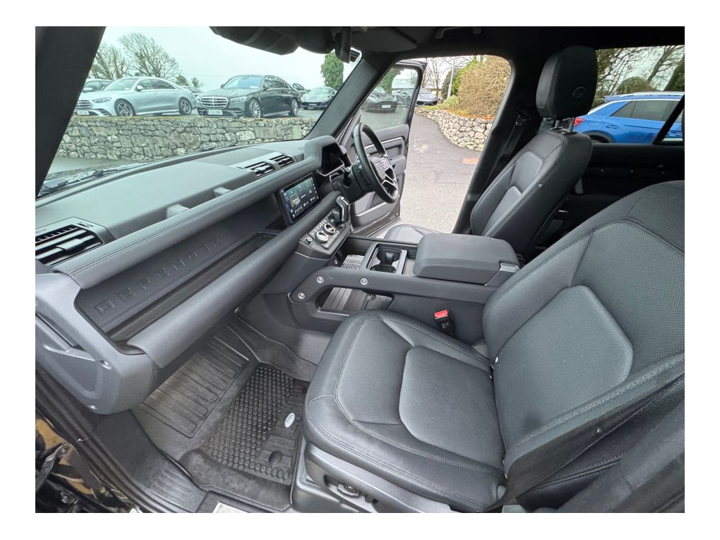 2023 Land Rover Defender