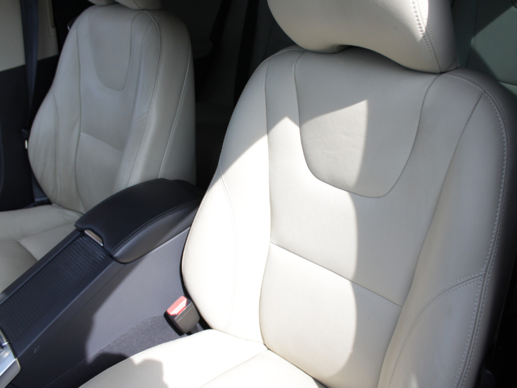 2018 Volvo V60