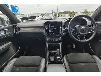 2022 Volvo XC40