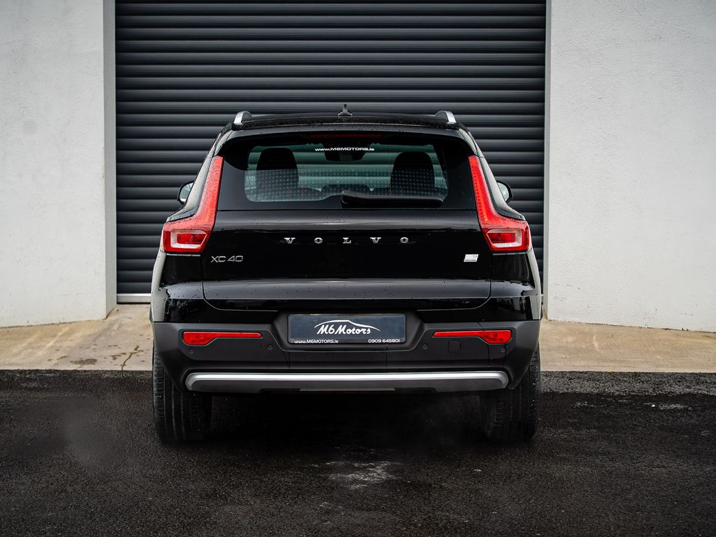 2023 Volvo XC40